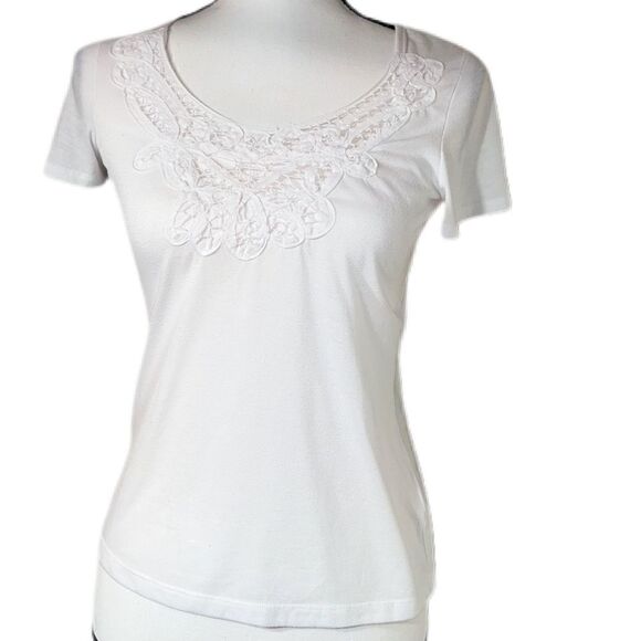 Kirra  White Crochet Easy Tee - Picture 1 of 7